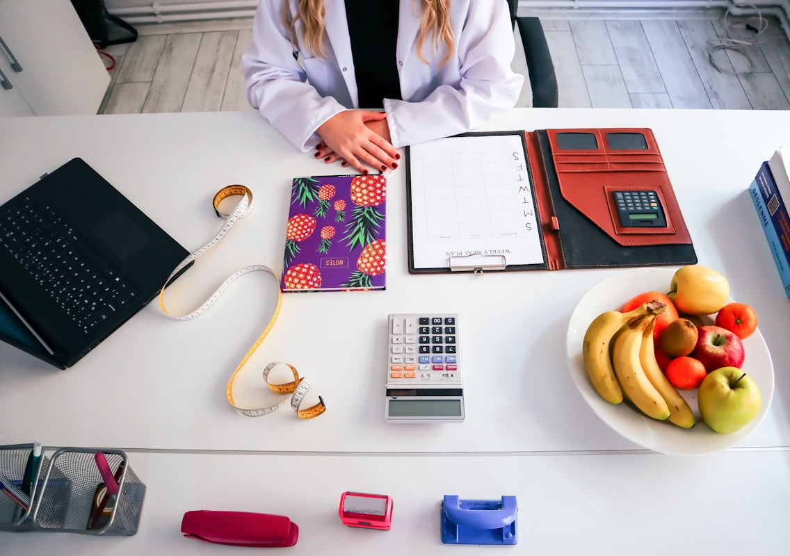 Profesionales de nutrición asesorando
